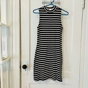Gap high neck sleeveless black and white dress